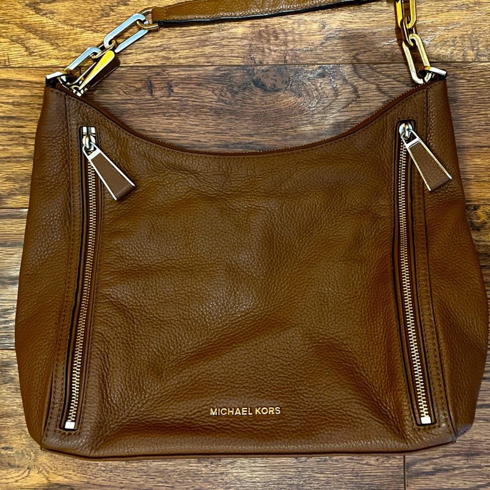✴️Michael Kors Authentic Handbag✴️